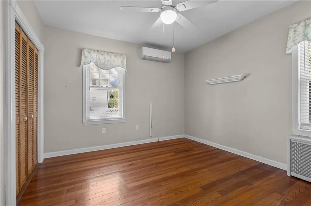 39 Owen Avenue Pawtucket RI 02860