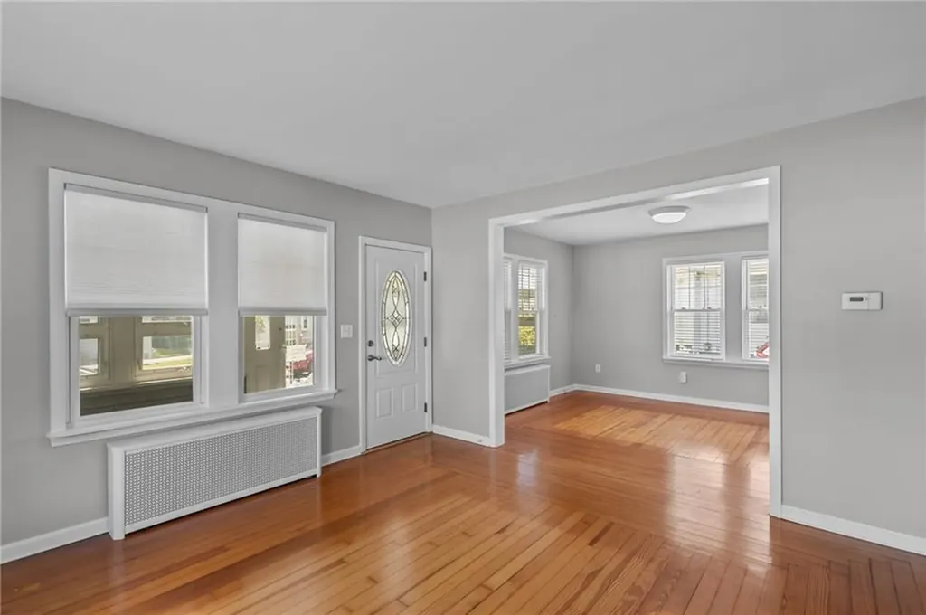 39 Owen Avenue Pawtucket RI 02860