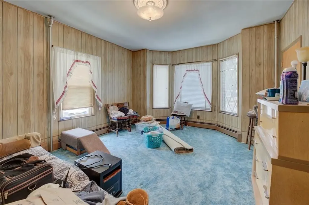 3 Smithfield Avenue Pawtucket RI 02860