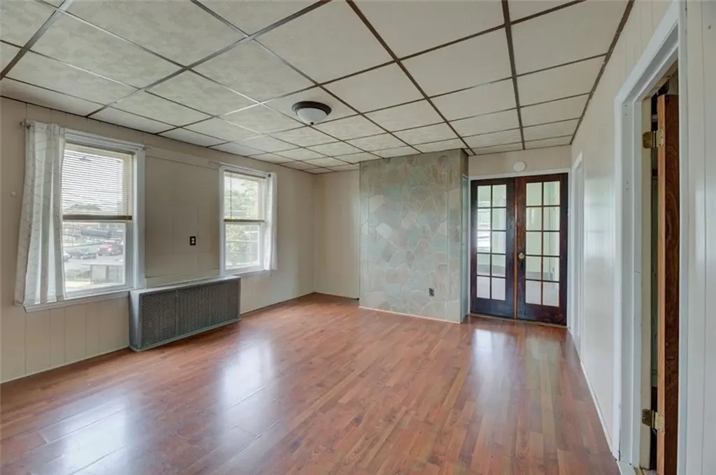 3 Smithfield Avenue Pawtucket RI 02860