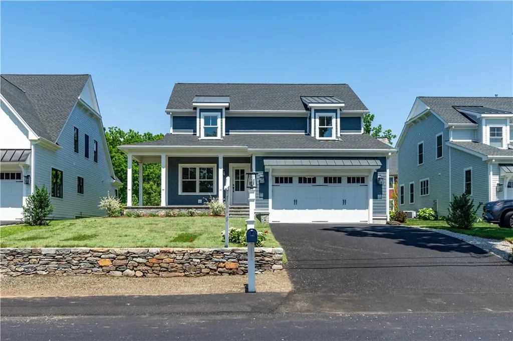 15 Cora Street East Greenwich RI 02818