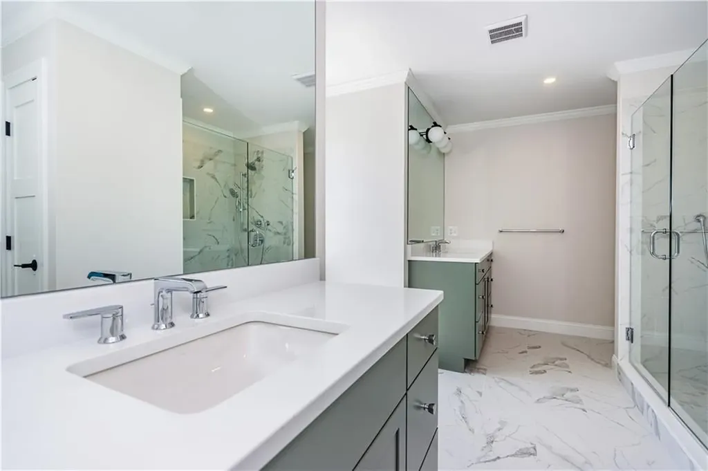 15 Cora Street East Greenwich RI 02818