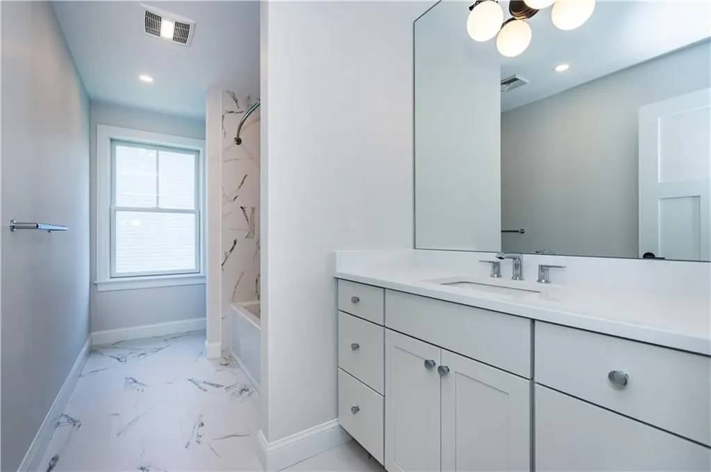 15 Cora Street East Greenwich RI 02818