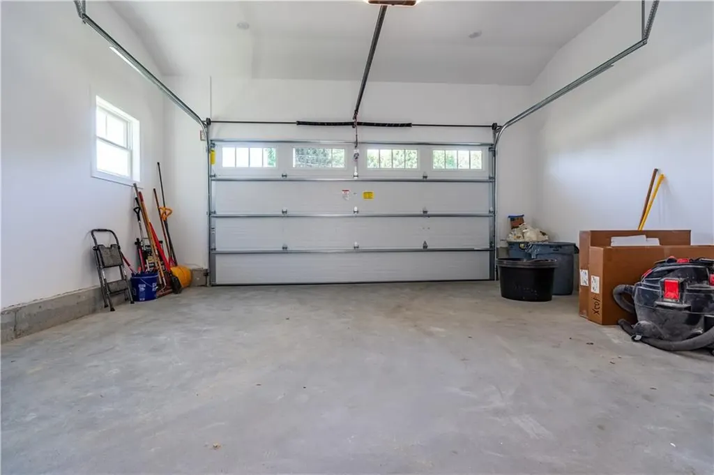 15 Cora Street East Greenwich RI 02818