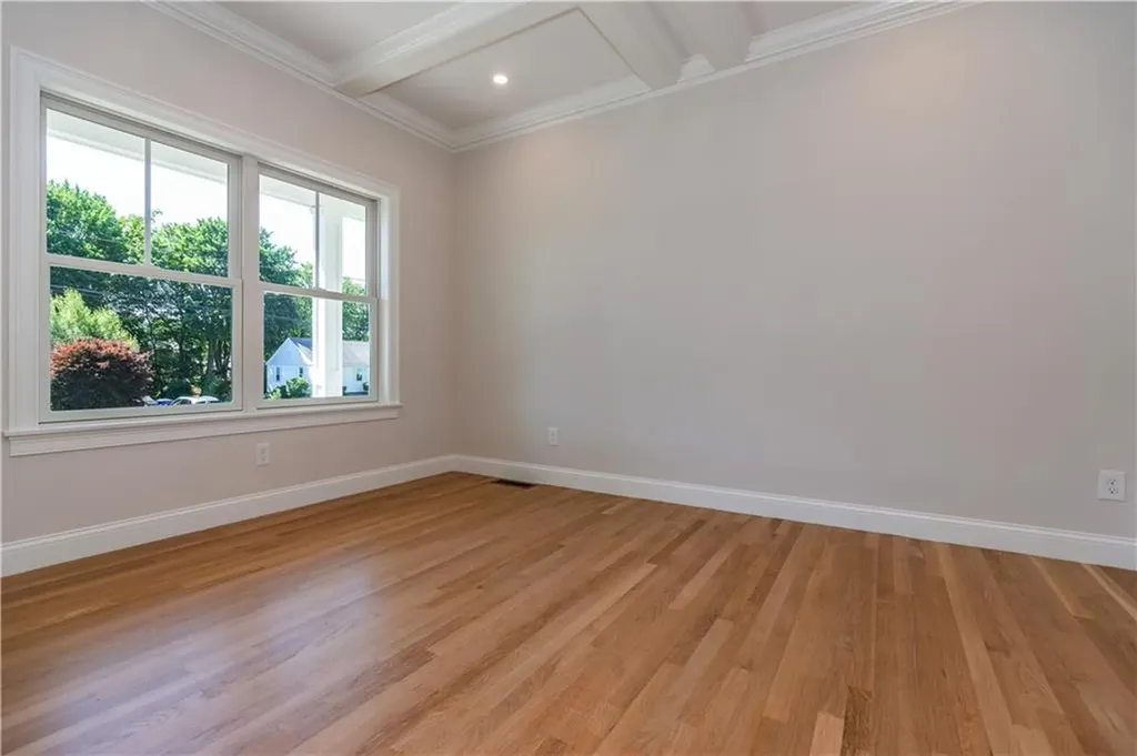 15 Cora Street East Greenwich RI 02818