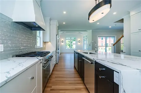 15 Cora Street East Greenwich RI 02818