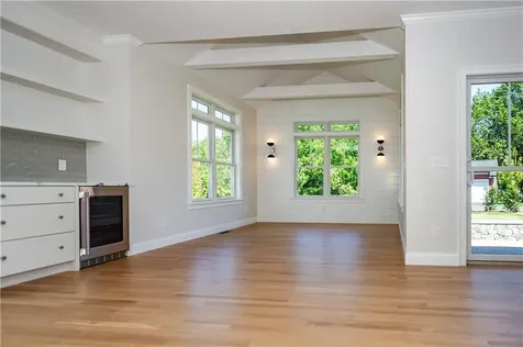 15 Cora Street East Greenwich RI 02818