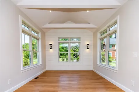 15 Cora Street East Greenwich RI 02818