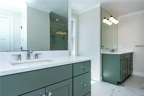 15 Cora Street East Greenwich RI 02818