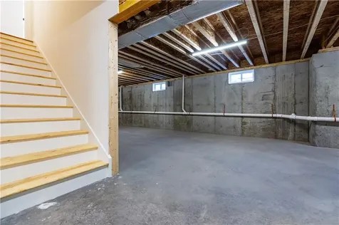 15 Cora Street East Greenwich RI 02818