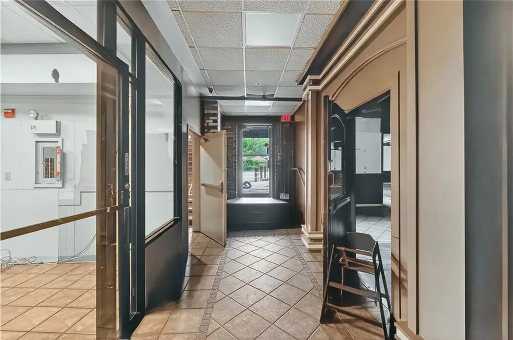 1137 Broad Street Providence RI 02905
