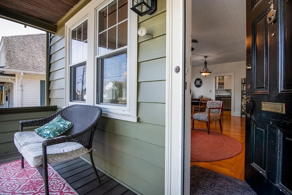 25 Sheffield Avenue North Providence RI 02911
