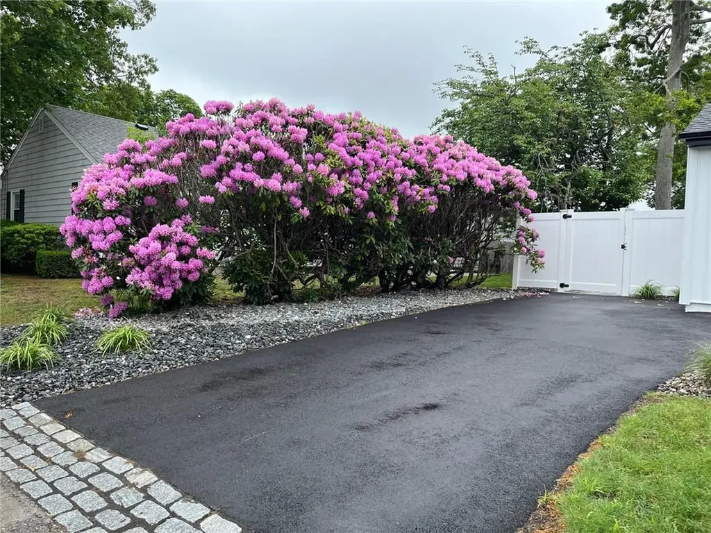 55 Brookfield Drive Cranston RI 02920