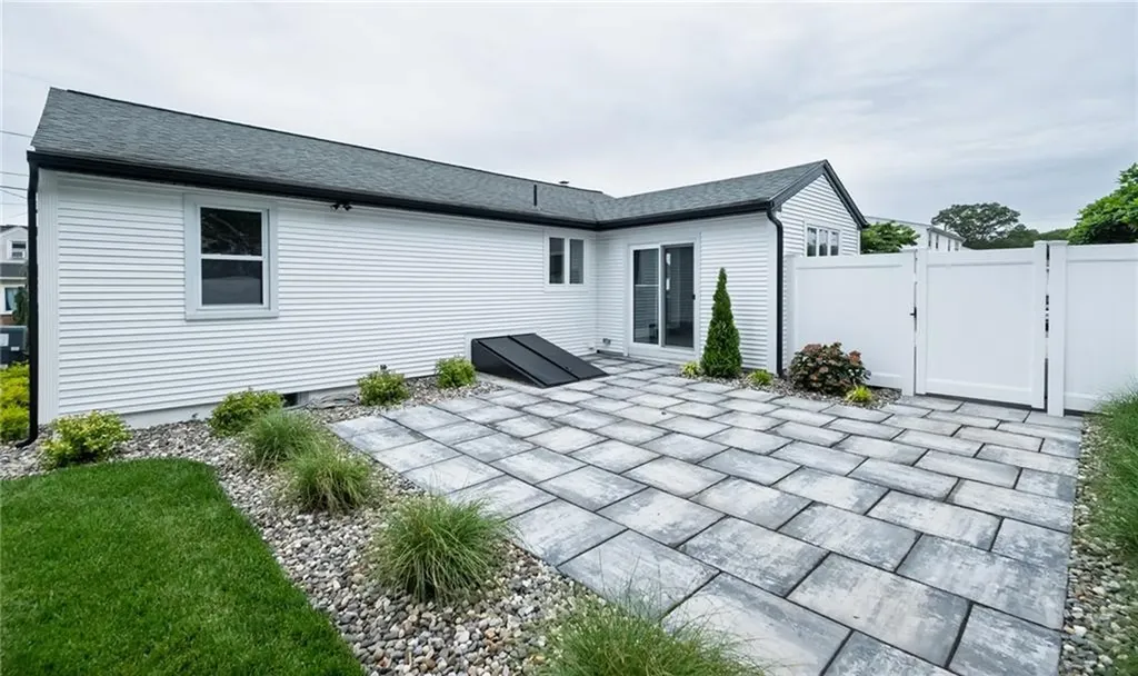 55 Brookfield Drive Cranston RI 02920