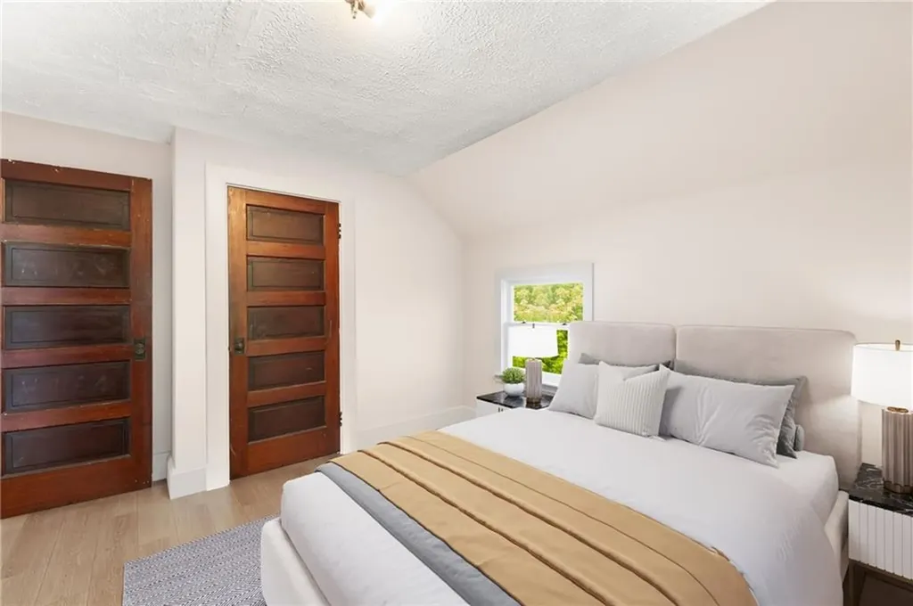 4 S Cornell Avenue Warren RI 02885