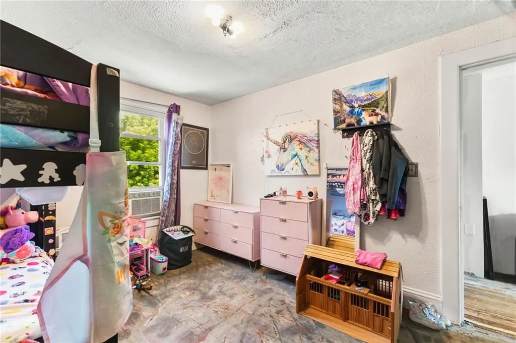 4 S Cornell Avenue Warren RI 02885