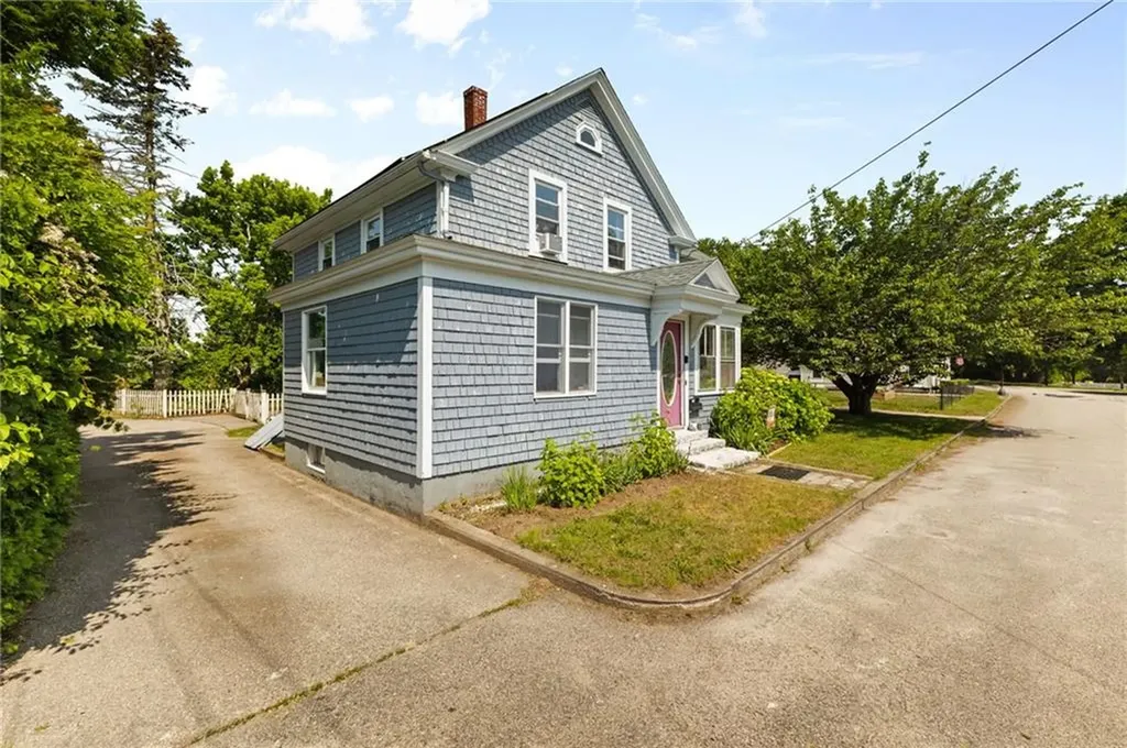 4 S Cornell Avenue Warren RI 02885