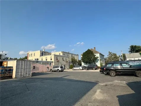 834 Park Avenue Cranston RI 02910