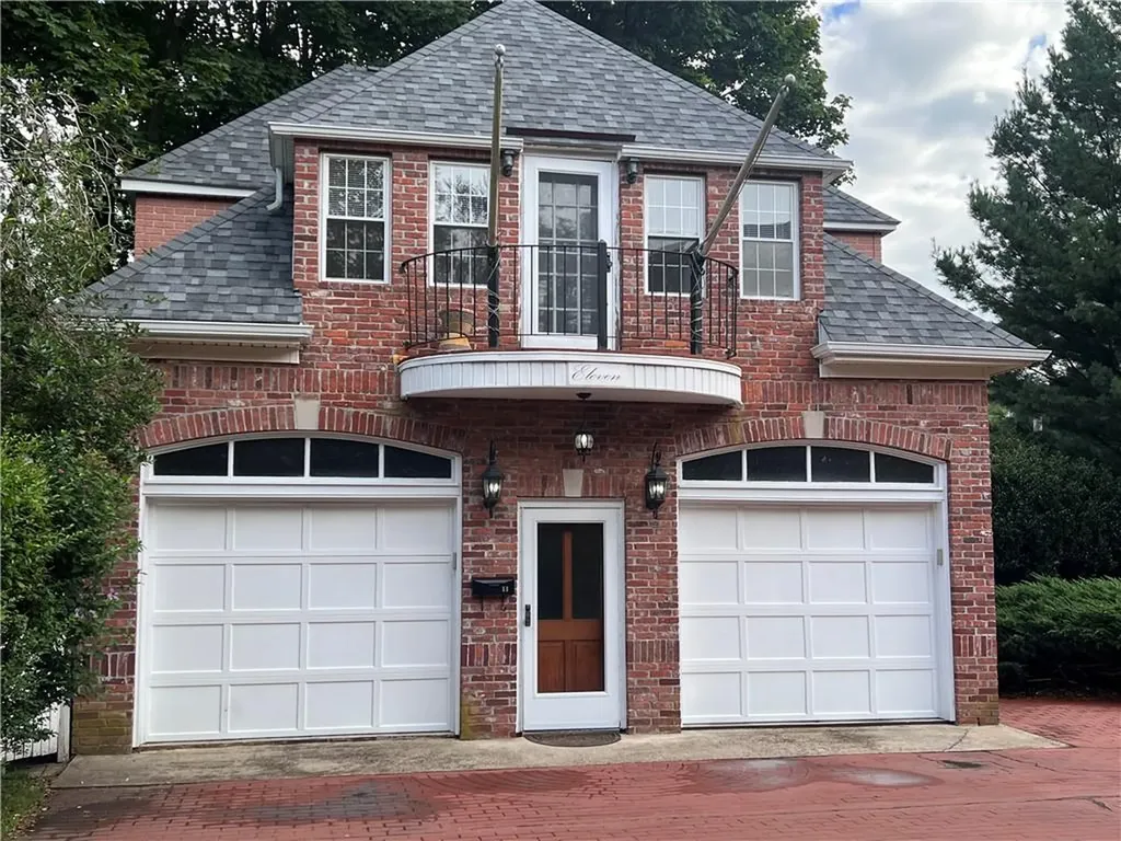 11 Admiral Kalbfus Road Newport RI 02840