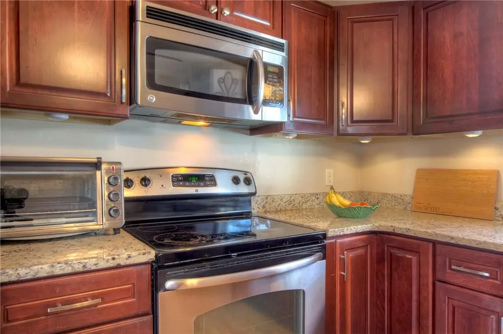13 Cedar Drive Bristol RI 02809