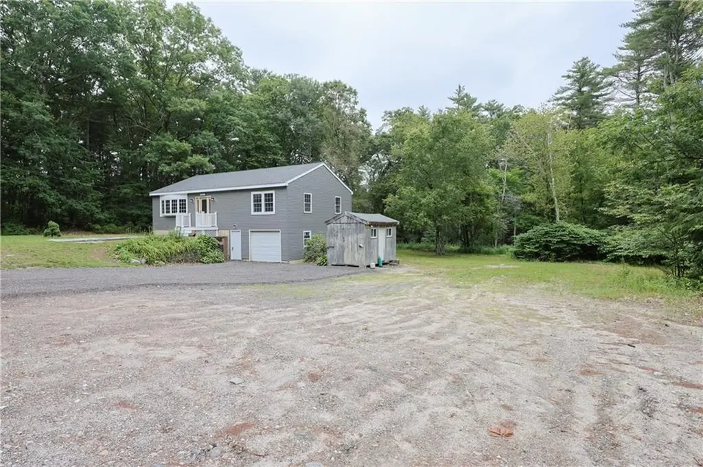 154 Foster Center Road Foster RI 02825