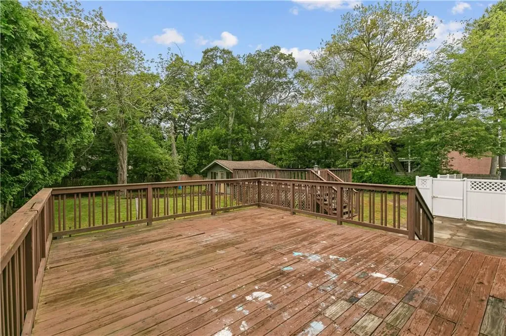 509 West Shore Road Warwick RI 02889