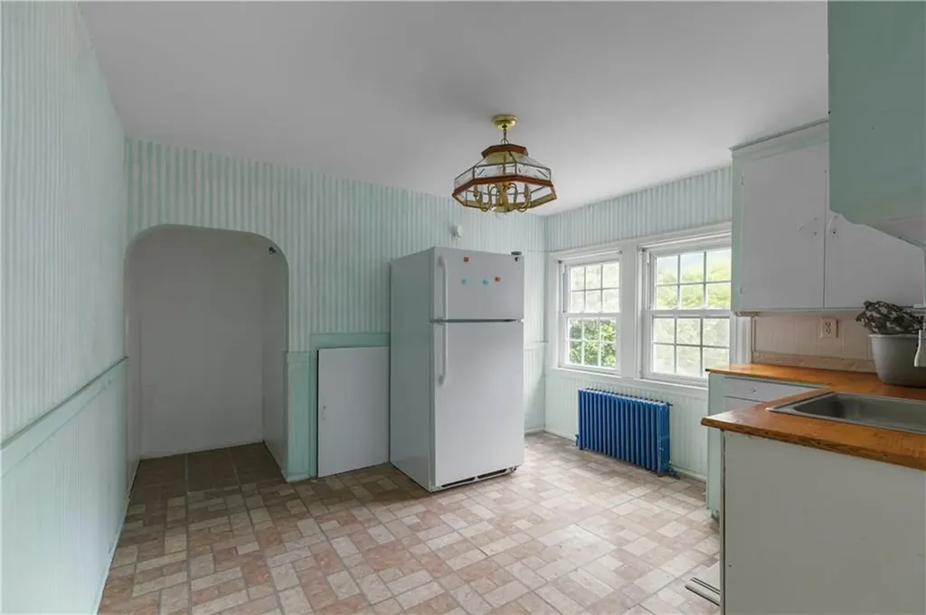 509 West Shore Road Warwick RI 02889