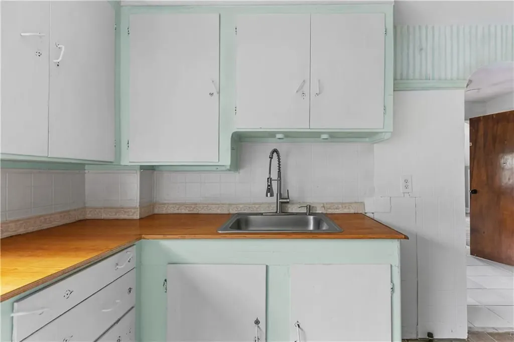 509 West Shore Road Warwick RI 02889