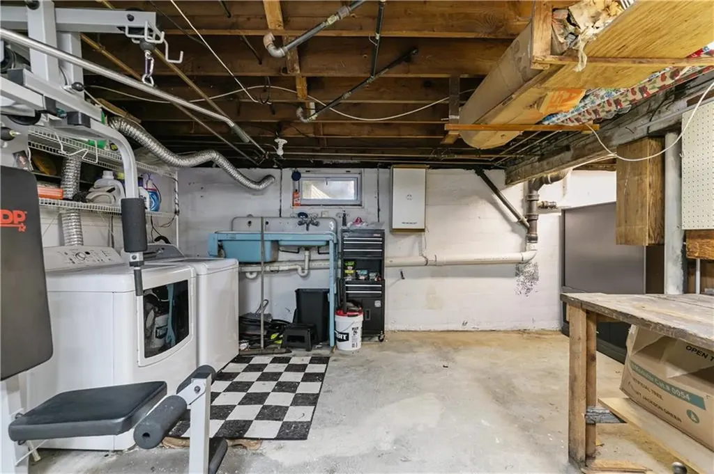 509 West Shore Road Warwick RI 02889