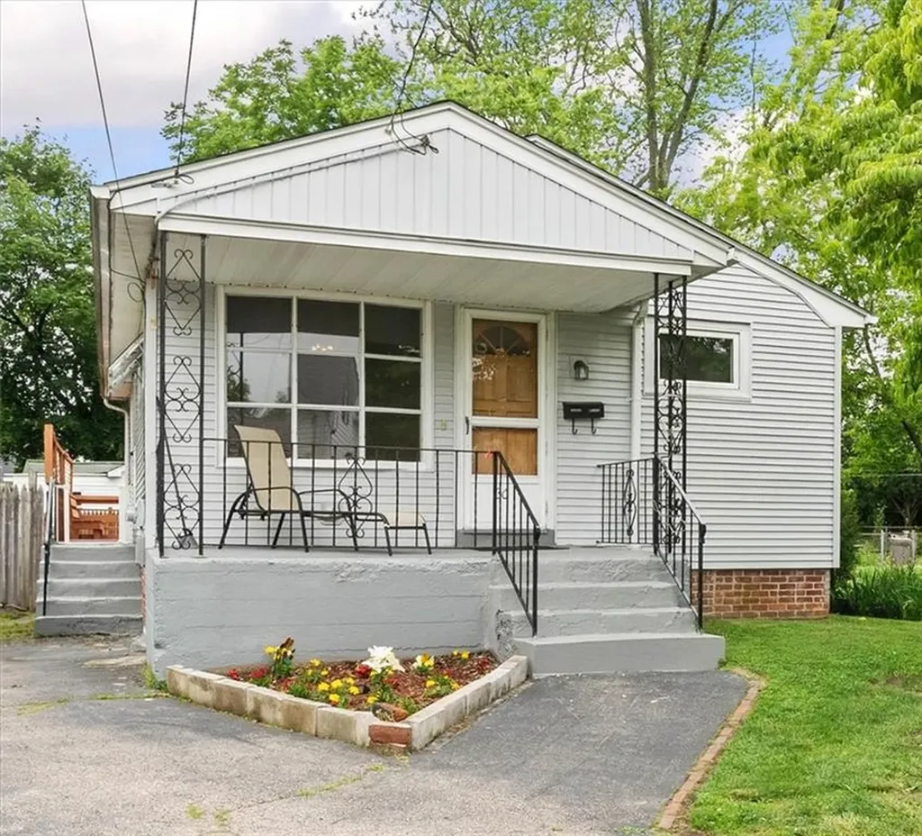 30 Pond Street West Warwick RI 02893