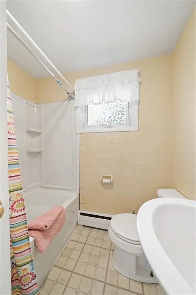 30 Pond Street West Warwick RI 02893
