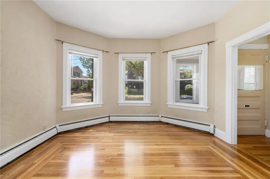 29 Ashton Street Providence RI 02904