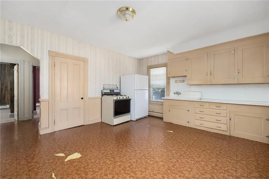 29 Ashton Street Providence RI 02904