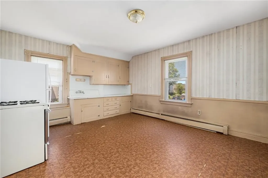 29 Ashton Street Providence RI 02904