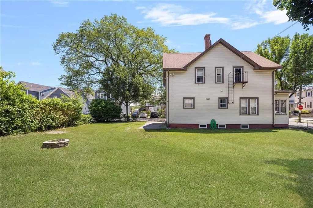 29 Ashton Street Providence RI 02904