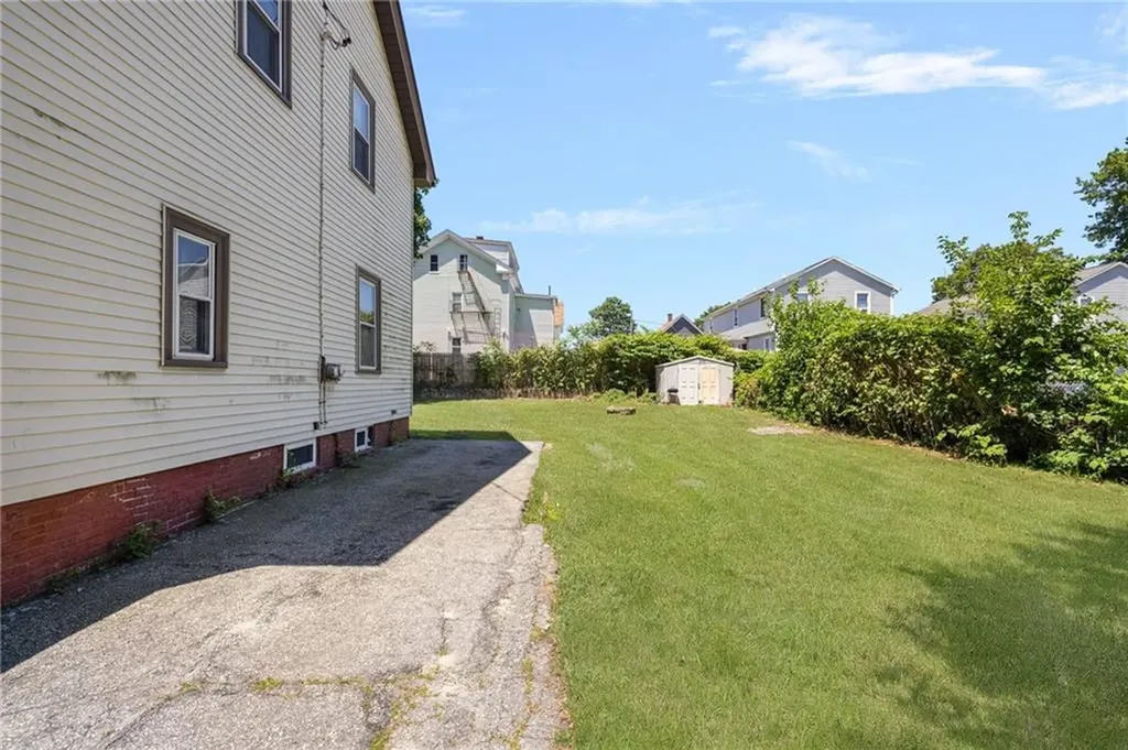 29 Ashton Street Providence RI 02904