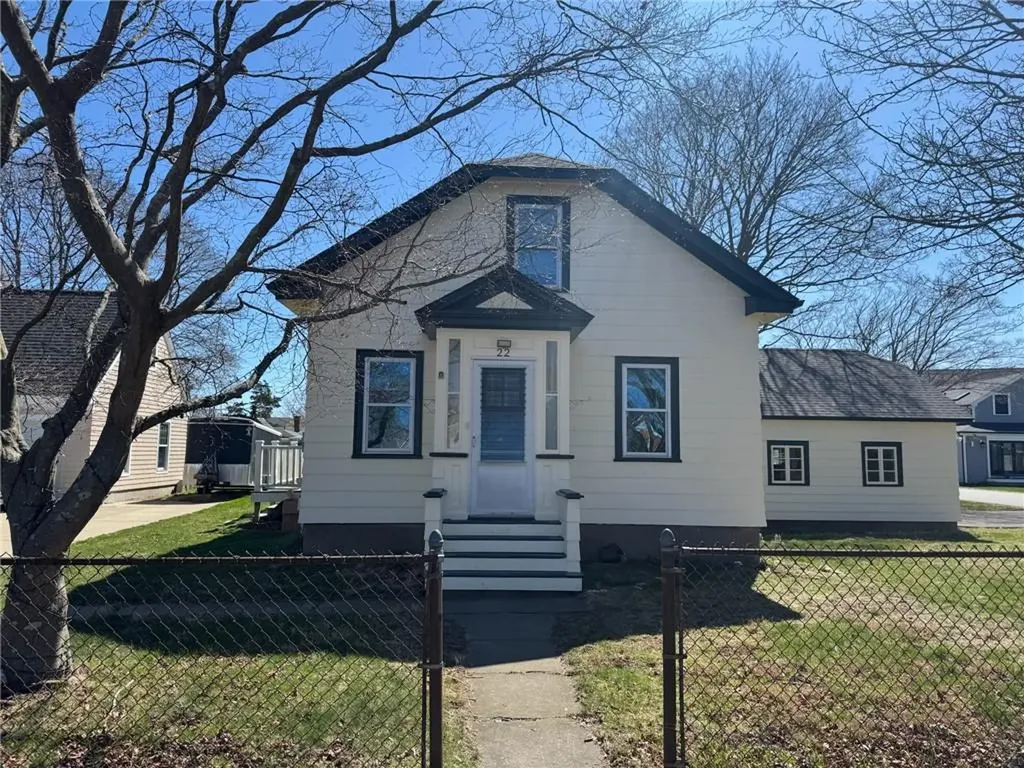 22 Coral Street Portsmouth RI 02871