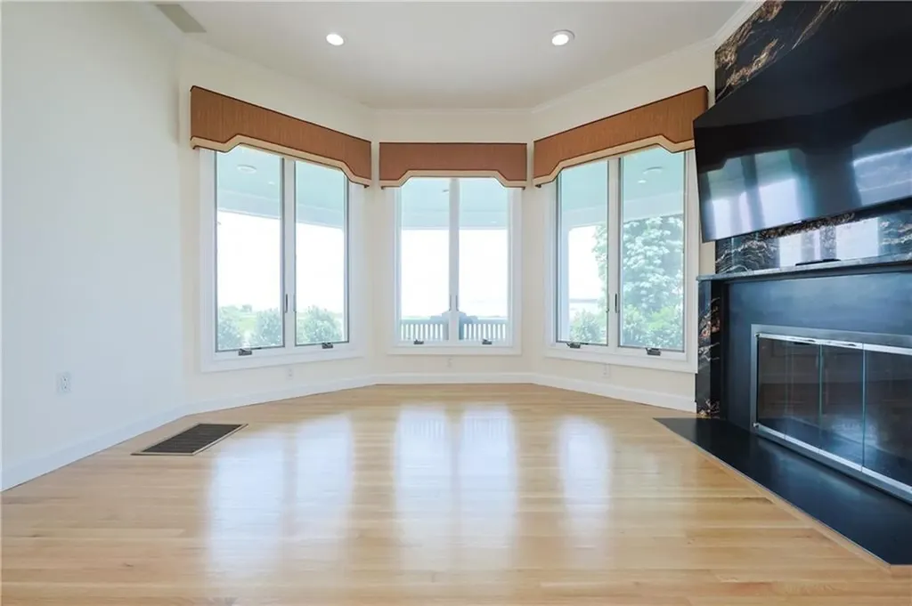 181 Janice Road Warwick RI 02886