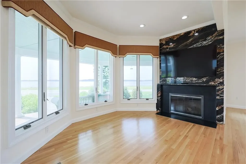 181 Janice Road Warwick RI 02886