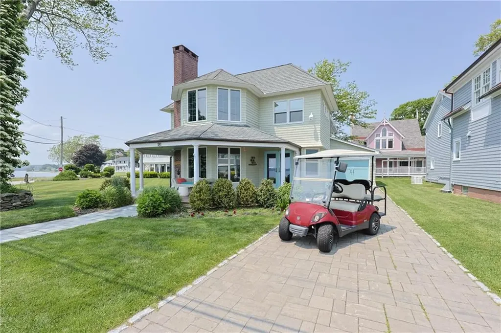 181 Janice Road Warwick RI 02886