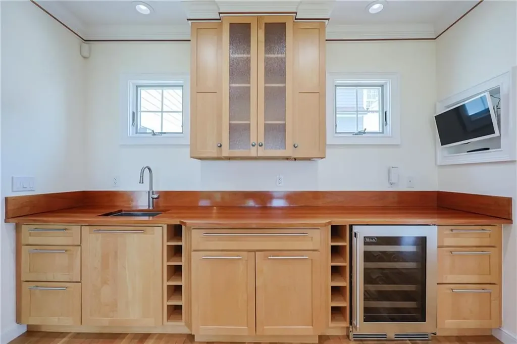 181 Janice Road Warwick RI 02886