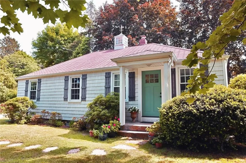 2352 Matunuck Schoolhouse Road Charlestown RI 02813