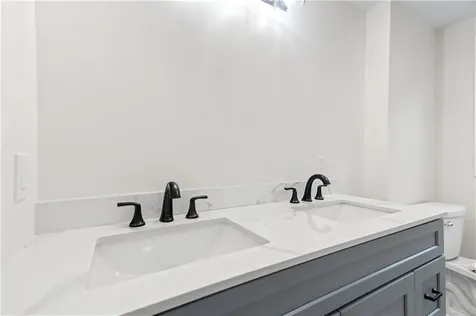 253 Biscuit City Road Charlestown RI 02813