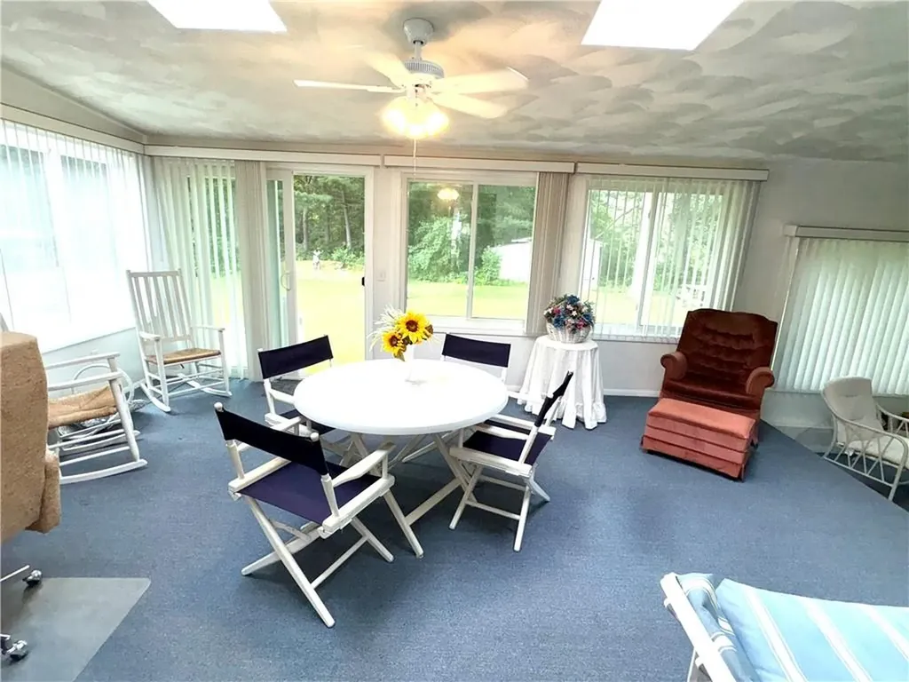 51 Old Carriage Road West Warwick RI 02893