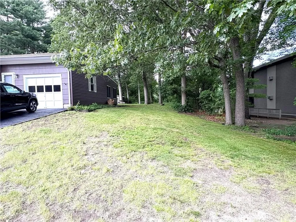 51 Old Carriage Road West Warwick RI 02893