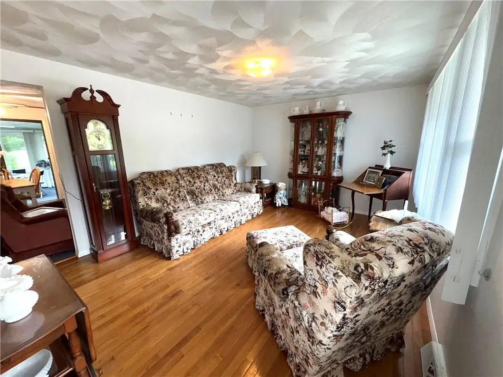 51 Old Carriage Road West Warwick RI 02893