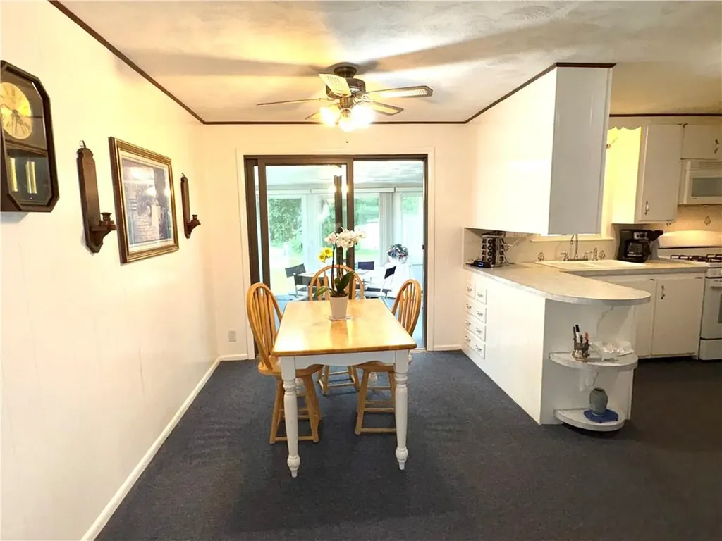 51 Old Carriage Road West Warwick RI 02893