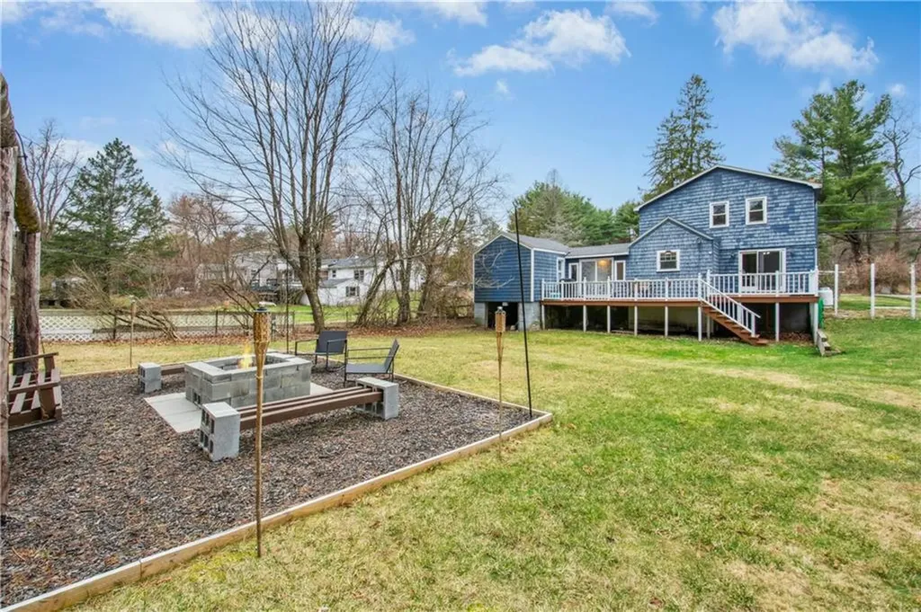 545 Victory Highway Burrillville RI 02839
