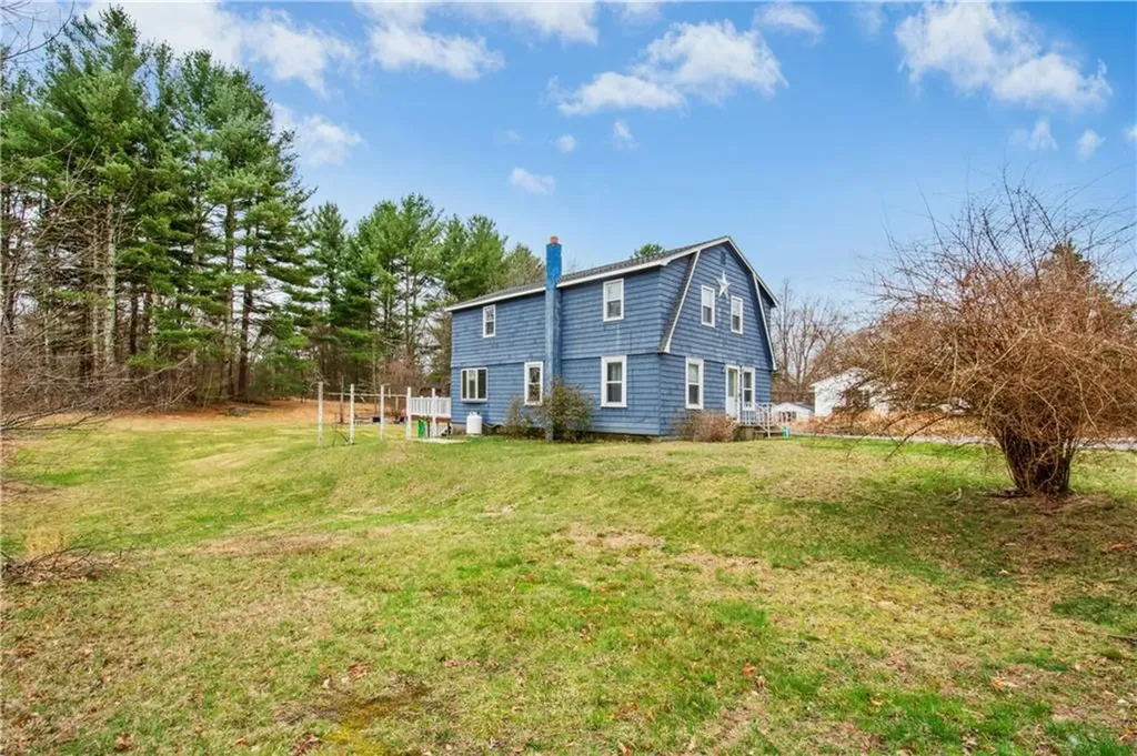 545 Victory Highway Burrillville RI 02839