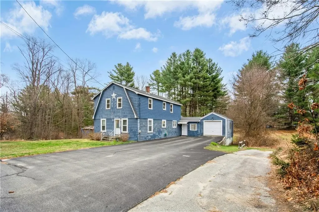 545 Victory Highway Burrillville RI 02839